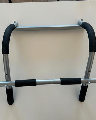 Barra per trazioni indoor/ Pull up indoor bar