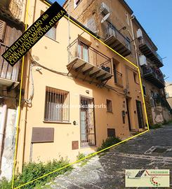 VISTA MARE Atenea ristrutturato mq 180 vani 12