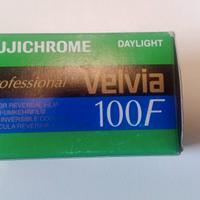 Rullino velvia 100F scaduta nel 2005