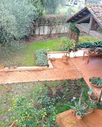 Villa di 220 m² con più di 5 locali e box auto dop