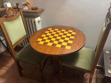 Tavolo scacchi/dama con 2 sedie