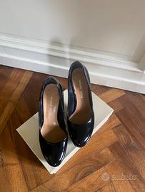 Scarpe vernice nera plateau