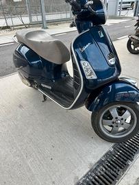 vespa GTS 125