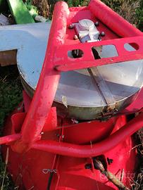 Attrezzatura agricola