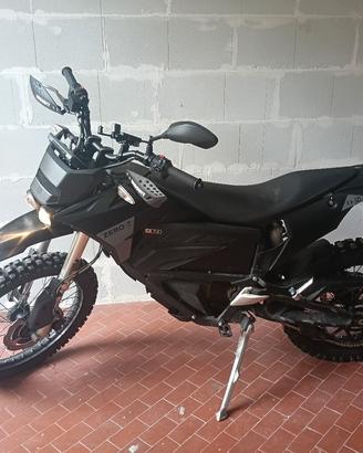 Zero Motorcycles FX 7.2kWh (2023)