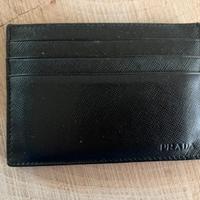 Portatessere Prada in pelle nera