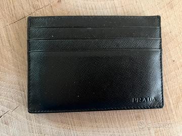 Portatessere Prada in pelle nera