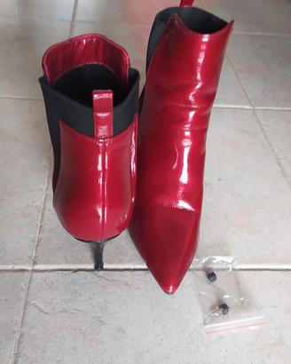 stivaletti vernice rossa ed elastico  nero tg. 41 