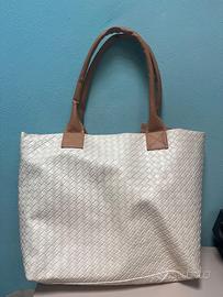 Borsa bianca con trama