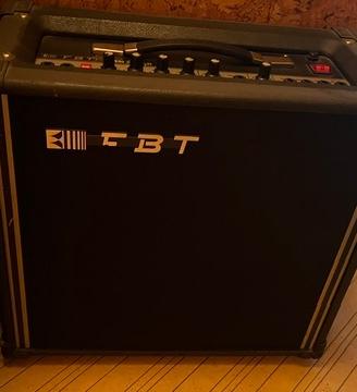 amplificatore chitarra