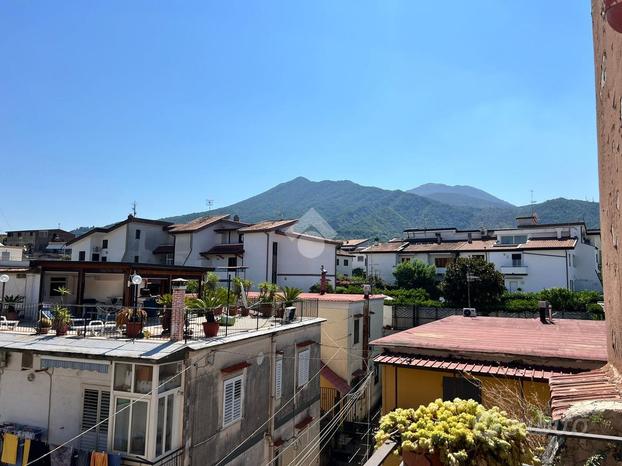 4 LOCALI A SAN SEBASTIANO AL VESUVIO