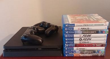 PlayStation 4 con 2 joystick e giochi inclusi