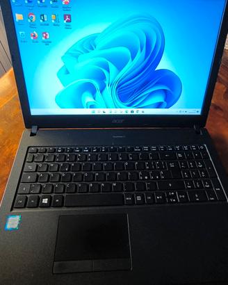 Acer i3 7th - 4 GB ram- SSD 128gb