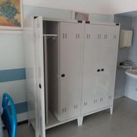 armadietto spogliatoio sporco pulito