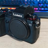 Panasonic Lumix S5