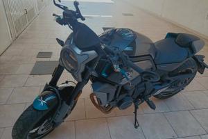 CL-X 700 SPORT