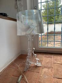 4 lampade tra cui kartell da tavolo
