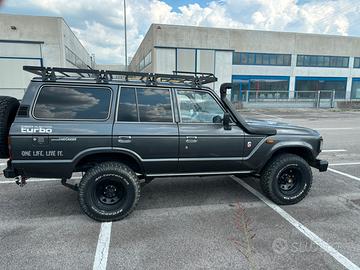 Toyota land cruiser hj61