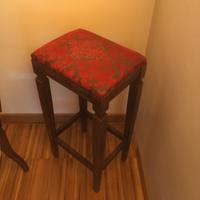 Sgabello antico