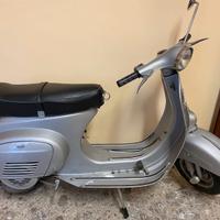 VESPA 50 L