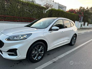 Ford Kuga 2.5 plug-in hybrid STLINE X