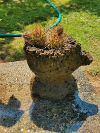 manufatto in  tufo antico