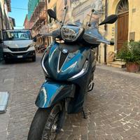 Piaggio beverly 300 hpe