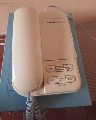 Telefono fisso vintage con segreteria telefonica