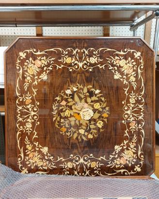 Tavolo da Gioco intarsiato in Legno