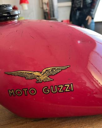 Serbatoio vintage moto Guzzi