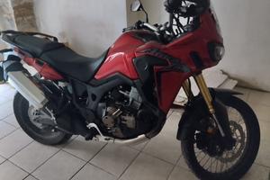 Moto Honda africa twin