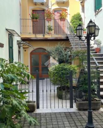 3 LOCALI A LONATO DEL GARDA