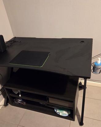 scrivania gaming