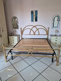 Letto in Ottone e rete con doghe in legno