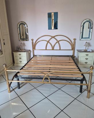 Letto in Ottone e rete con doghe in legno