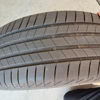 Gomme Bridgestone 225/55/R17