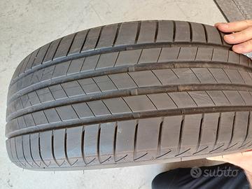 Gomme Bridgestone 225/55/R17