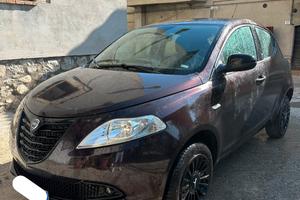 Lancia Ypsilon elefantino 2014 0.9 TwinAir