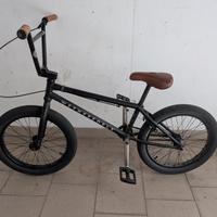 Bmx freestyle assemblata Wethepeople