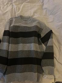 Maglione grigio a righe