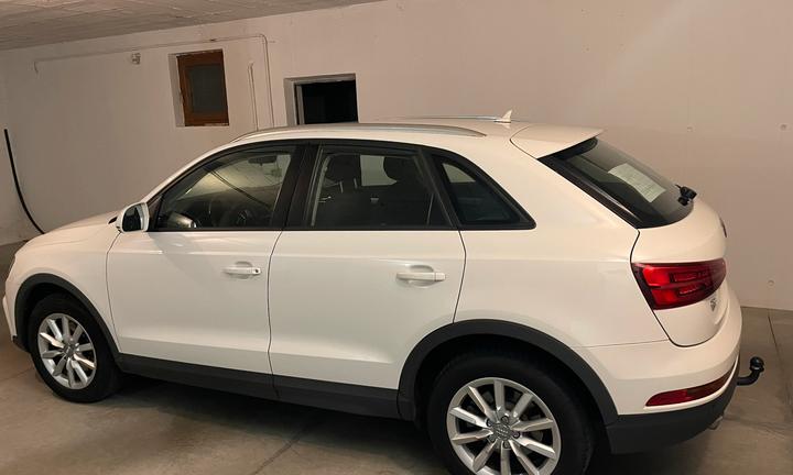 AUDI Q3 2.0 TDI 4x4 S Line -Anno 2015-