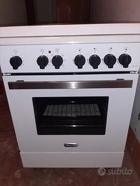 Cucina DeLonghi DMW64ED  .Forno elettrico. 