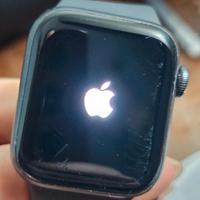 apple watch SE 40mm GPS