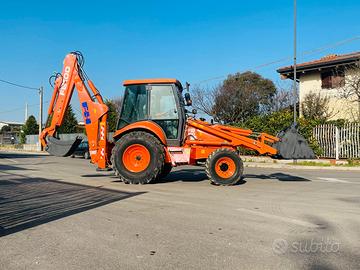 P51 Terna Hitachi FB100 con telescopico e mordente