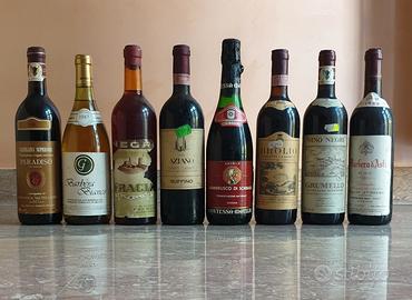 Bottiglie di Vino Vintage da Collezione