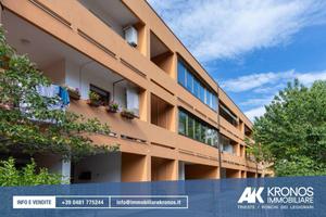 Appartamento di 115 m² con 5 locali e box auto a S