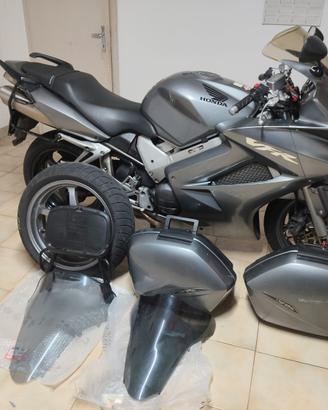 Honda VFR 800 VTEC  2008