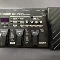 Pedaliera Multieffetto Boss Me 25