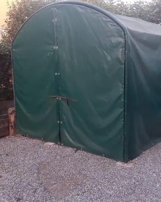 box per riparo auto o adibito a bricolage