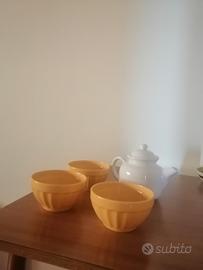 TEIERA E TAZZE IN CERAMICA 